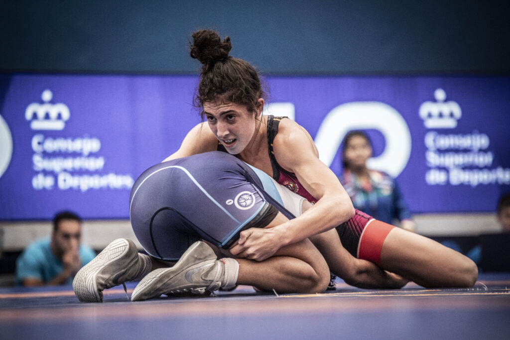 Carla, controlando a la India en los instantes finales del combate de semifinales