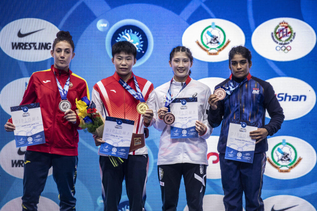 Carla recogió una plata histórica en el Mundial de casa